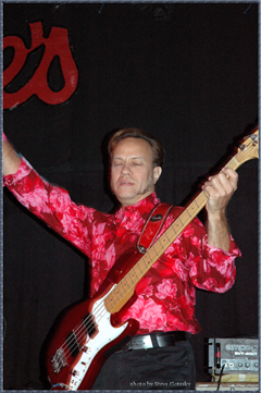 Producer/Bassist Roscoe Beck