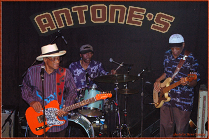 Willie Big Eyes Smith, Hubert Sumlin, and Calvin Fuzz Jones