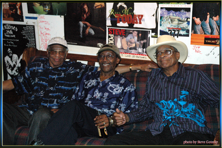 Willie "Big Eyes" Smith, Hubert Sumlin, and Calvin "Fuzz" Jones